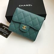 CHANEL | Dark green flap wallet in grain - A82288 - 10.5 x 11.5 x 3cm - 1