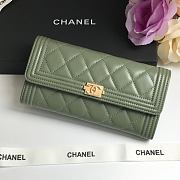 CHANEL | Long Olive Green Wallet - A80286 - 10.5 × 19 × 3 cm - 1