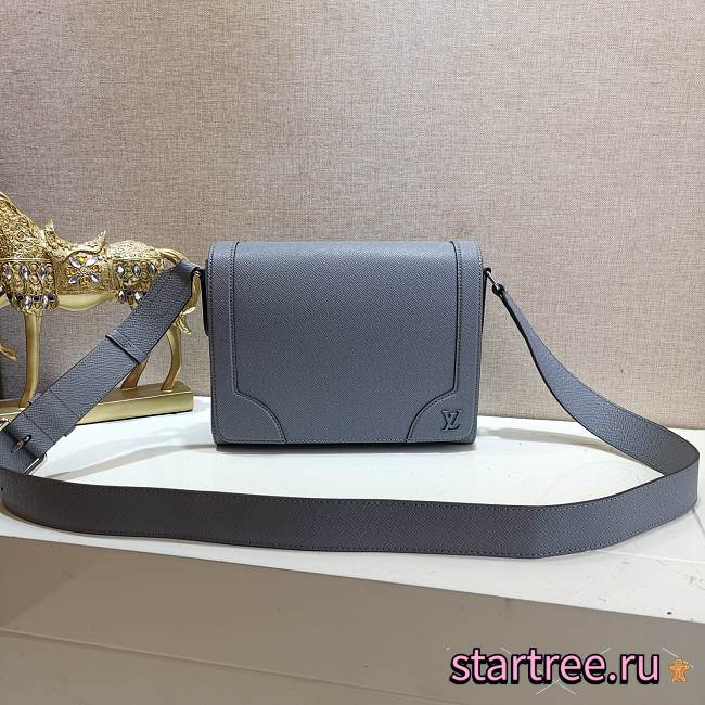 Louis Vuitton | New Flap Messenger Gray - M30808 - 28.3 x 18.3 x 4.3 cm  - 1