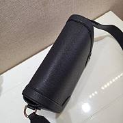 Louis Vuitton | New Flap Messenger Black - M30807 - 28.3 x 18.3 x 4.3 cm  - 6