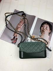 CHANEL | Gabrielle Clutch Dark Green/Milk Green - A94505 - 18 x 6 x 11 cm - 1