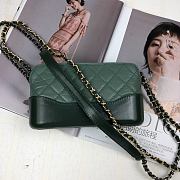 CHANEL | Gabrielle Clutch Dark Green/Milk Green - A94505 - 18 x 6 x 11 cm - 4