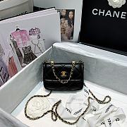 CHANEL | MINI Retro Flap Button Black Bag - 13.5 x 9 x 4 cm - 1