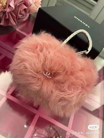 Chanel | Shearling Card Holder With Jewel Hook Pink - AP2397 - 9 × 11 × 3.8 cm