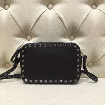 VALENTINO | Small Rockstud Grainy Bag Silver - VW2B0809 - 18 x 6 x 12 cm