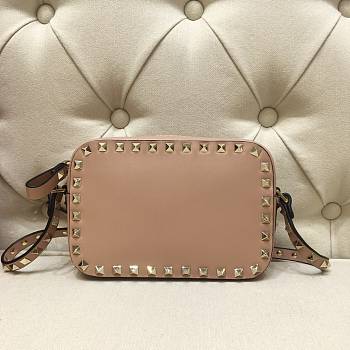 VALENTINO | Small Rockstud Grainy POUDRE Bag Golden - VW2B0809 - 18 x 6 x 12 cm