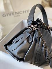 Givenchy | Medium ID93 In Black - BB50E - 27x15x20cm - 2