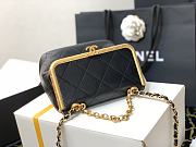 CHANEL | Lambskin Kiss-Lock Bag - AS1886 - 15 × 22 × 9 cm - 3