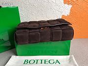 Bottega Veneta | Chain Cassette Velvet Dark Brown - 631421 - 26x18x8cm - 6