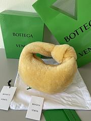 Bottega Veneta | Mini Jodie Yellow Bag - 680697 - 27 x 23 x 8cm - 1