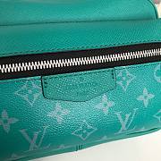 Louis Vuitton | Outdoor Bumbag Green - M30245 - 21 x 17 x 5 cm - 2