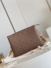 Louis Vuitton | Coussin PM M59277 26 x 20 x 12 cm - 2