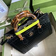 Gucci | Diana small Black crocodile tote bag - 660195 - 20x16x10cm - 4