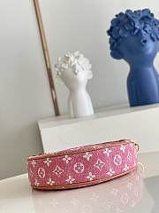 Louis Vuitton Loop Bag Denim Pink M81166 24 x 22x 6cm - 5