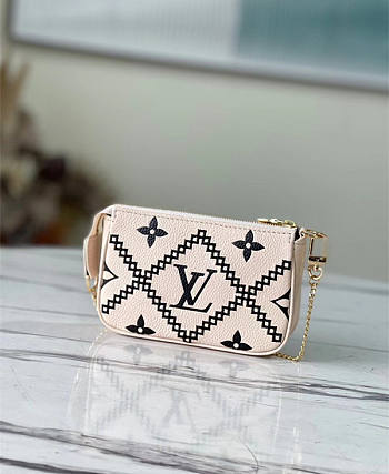 Louis Vuitton | Mini Pochette Accessoires M81140 Cream 15.5 x 10.5 x 4cm