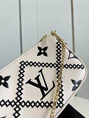 Louis Vuitton | Mini Pochette Accessoires M81140 Cream 15.5 x 10.5 x 4cm - 2