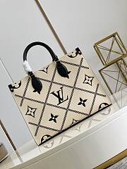 Louis Vuitton | Onthego Monogram Empreinte MM M46016 Cream - 6