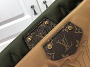 Louis Vuitton | Multi Pochette Accessoires M58977 Khaki Green & Beige - 6