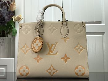 Louis Vuitton | Onthego MM M45595 Cream
