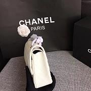 Chanel | Classic Flap Bag Golden Hardware Caviar A01113 White 25cm - 5