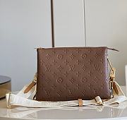 Louis Vuitton | Coussin PM M59277 26 x 20 x 12 cm - 1