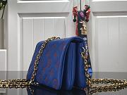 Louis Vuitton | Coussin M80742 Blue 20x14x8cm - 6