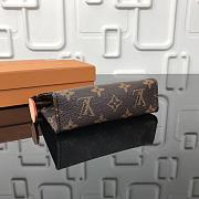 Louis Vuitton | Toiletry Pouch M47546  - 5