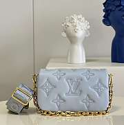 Louis Vuitton | Wallet On Strap Bubblegram M81399 - 1