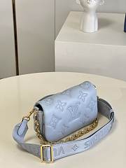 Louis Vuitton | Wallet On Strap Bubblegram M81399 - 4