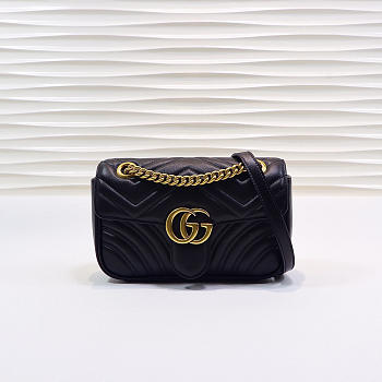 Gucci | GG Marmont Matelassé Mini Bag ‎446744 Black