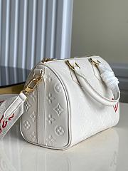 Louis Vuitton | Speedy 22 Handbag  M58736  - 5