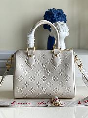 Louis Vuitton | Speedy 22 Handbag  M58736  - 4