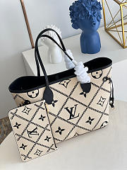 Louis Vuitton | Neverfull MM M46040 Cream  - 3