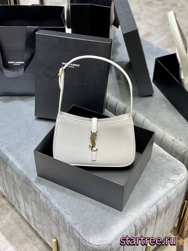 YSL | Le 5 À 7 Hobo Bag In Smooth Leather White - 1