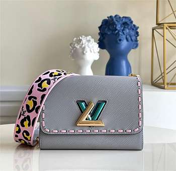 Louis Vuitton | Twist MM Handbag M58606