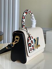 Louis Vuitton | Twist MM Handbag M58568 White - 6