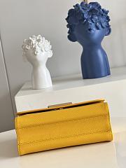 Louis Vuitton | Twist MM Handbag M59896 Yellow - 6
