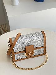 Louis Vuitton | Dauphine MM Bag M59483 - 6