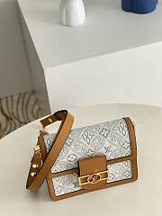 Louis Vuitton | Dauphine Mini Bag M59480 - 5