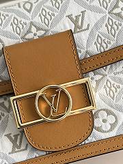 Louis Vuitton | Dauphine Mini Bag M59480 - 2