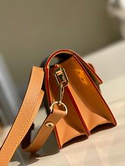 Louis Vuitton | Dauphine Mini Bag M57394  - 5