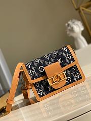 Louis Vuitton | Dauphine Mini Bag M57394  - 4