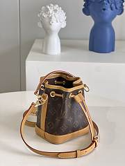 Louis Vuitton | Nano Noé Bucket Bag M81266 - 5