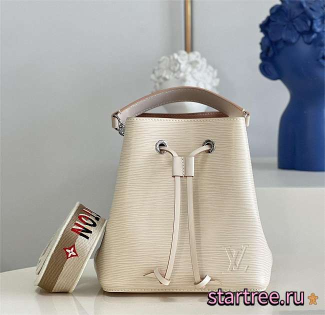 Louis Vuitton | NÉONOÉ BB Bucket Bag M53610 Cream - 1