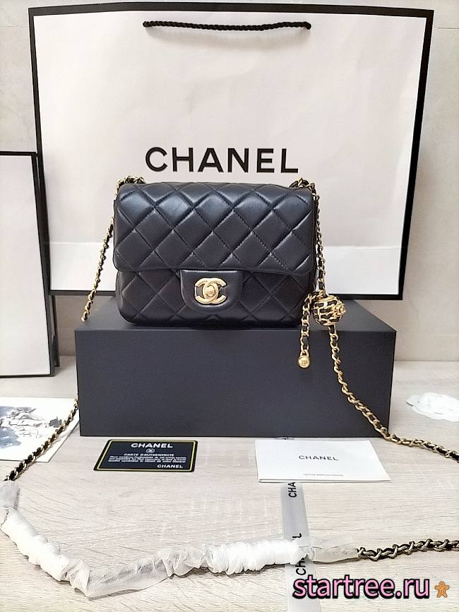 Chanel Gold Ball bag Lambskin black - 1