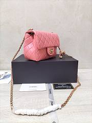 Chanel Gold Ball bag Lambskin Pink - 3