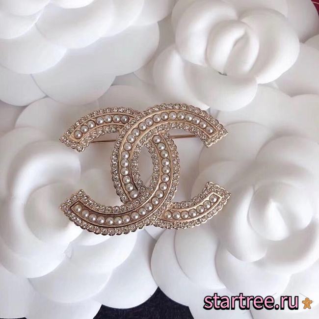 CHANEL | Brooch pearl double C-shaped 2 - 1