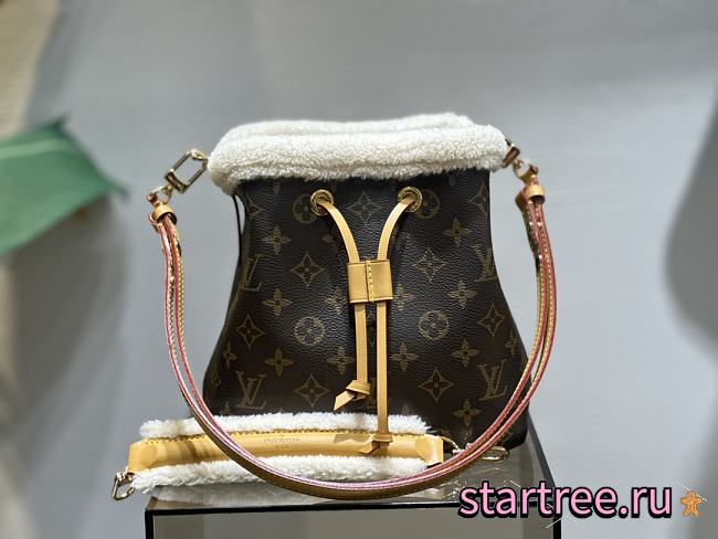 LV NEONOE BB bag - 1