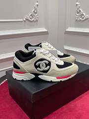 CHANEL Sneaker - 5