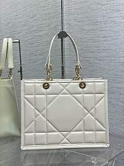 DIOR Medium Essential Tote Bag White Archicannage Calfskin-36.5*28*17cm - 1